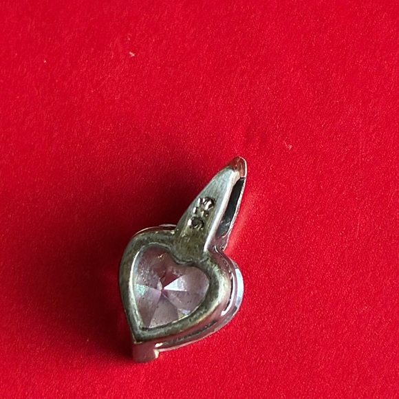 Elegant Silver Heart Pendant Necklace - Picture 4 of 5